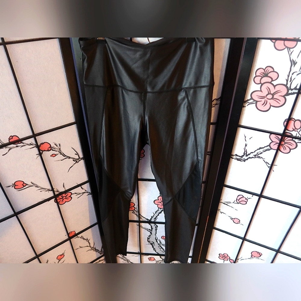 mono b Black Faux Leather Leggings Size Large
